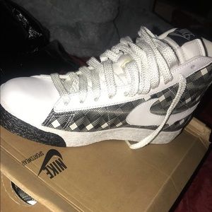 Brand new women’s Nike shoes